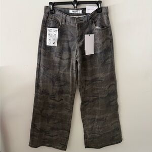 Refrain Wide Leg Camouflage Denim Jeans